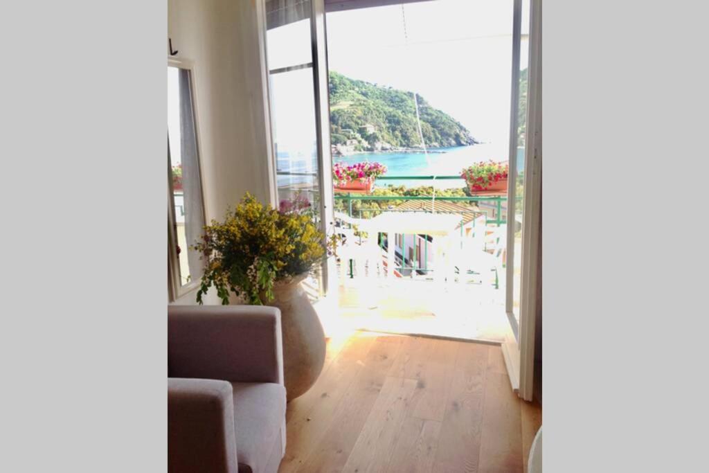 Splendido Appartamento Vista Mare Λεβάντο Εξωτερικό φωτογραφία